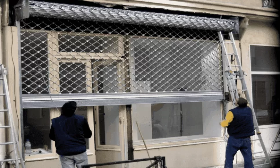 déblocage d'une grille metallique Sivry Courtry