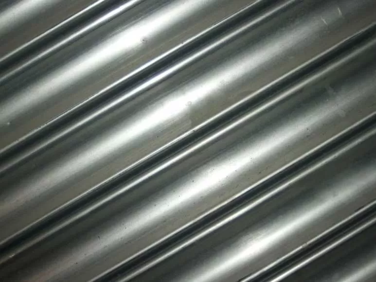 rideau metallique à lames pleines