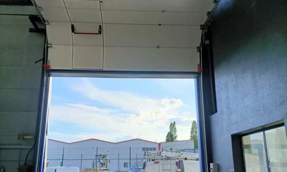 reparation-porte-sectionnelle-a-ville-d-avray