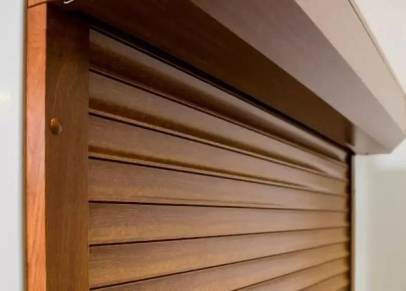 Comment entretenir vos volets roulants en bois ?