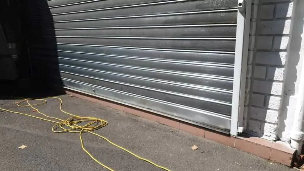 Mise en place rideau metallique Lagny sur Marne