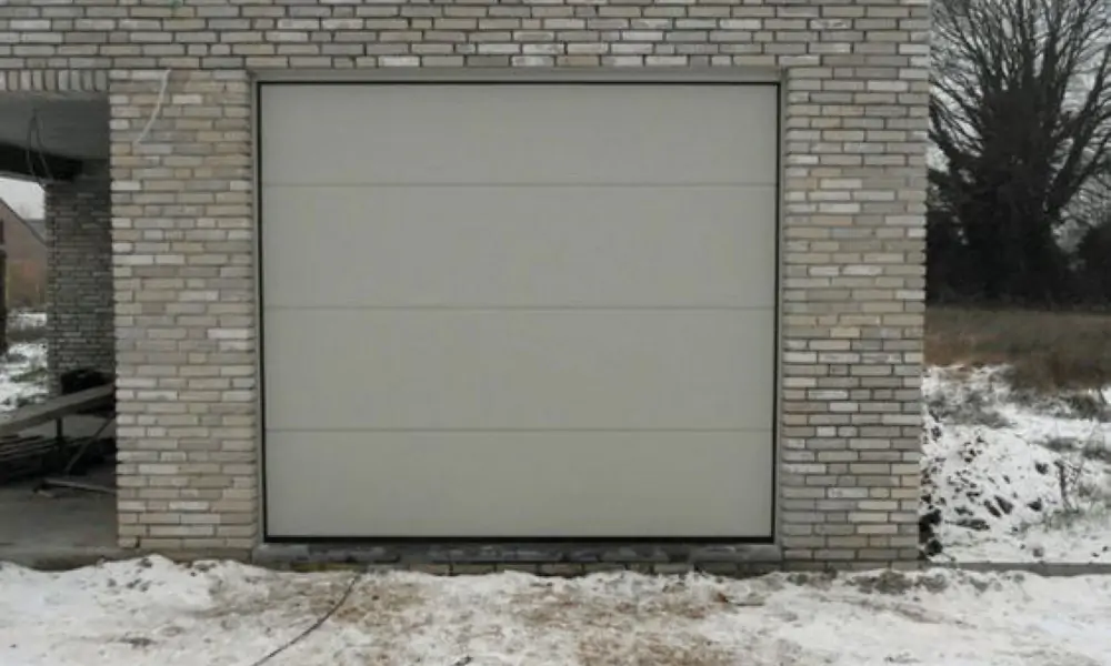 installation porte sectionnelle saint pierre du perray