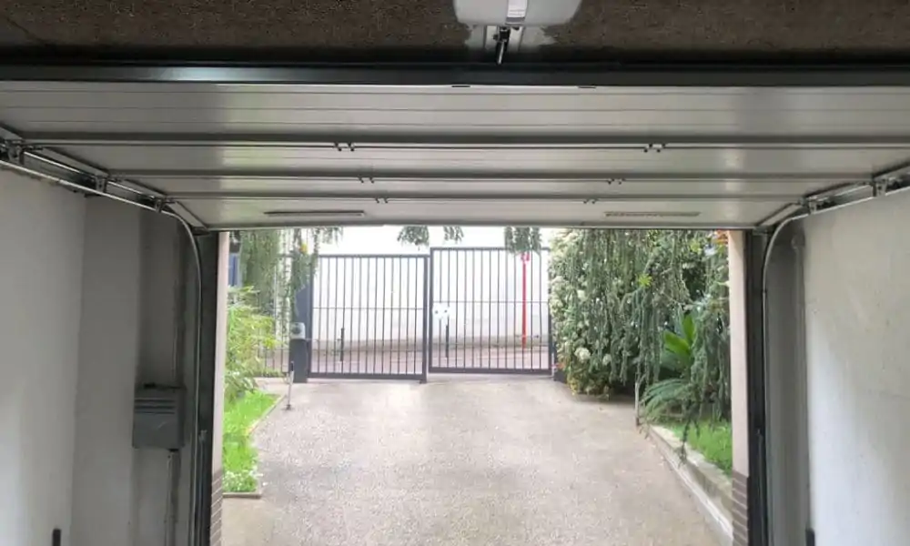 dépannage porte sectionnelle Mantes la Jolie