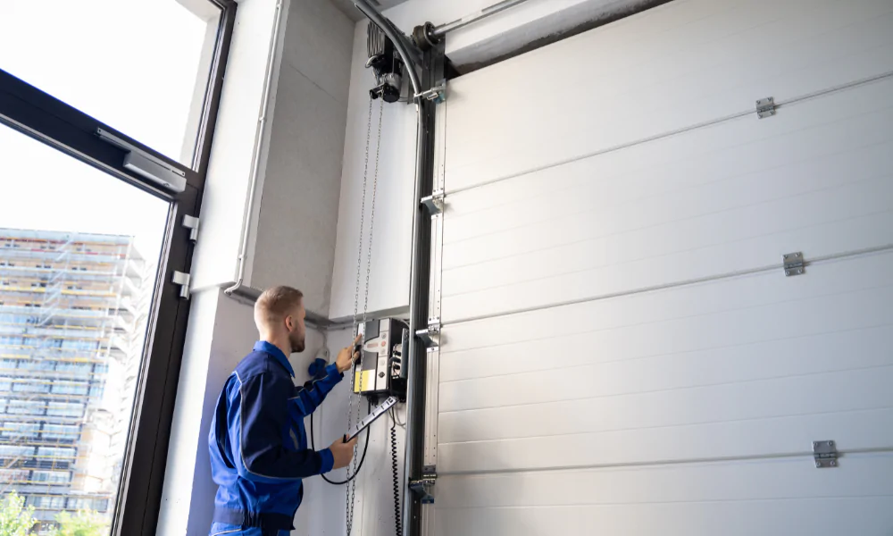 Maintenence porte sectionnelle automatique industrielle