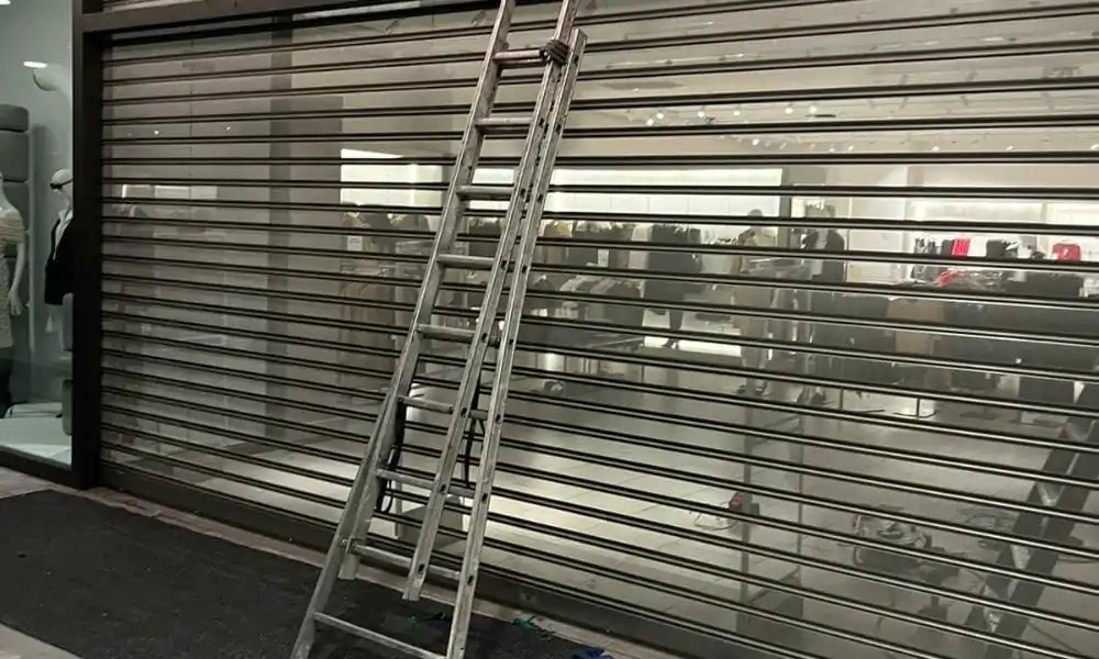 dépannage rideau métallique Paris 1 (75001)