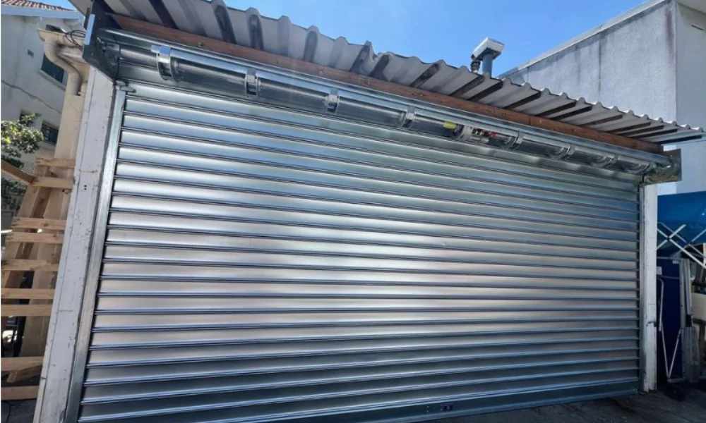 Réparation rideau métallique à enroulement à Mandres-les-Roses 94520