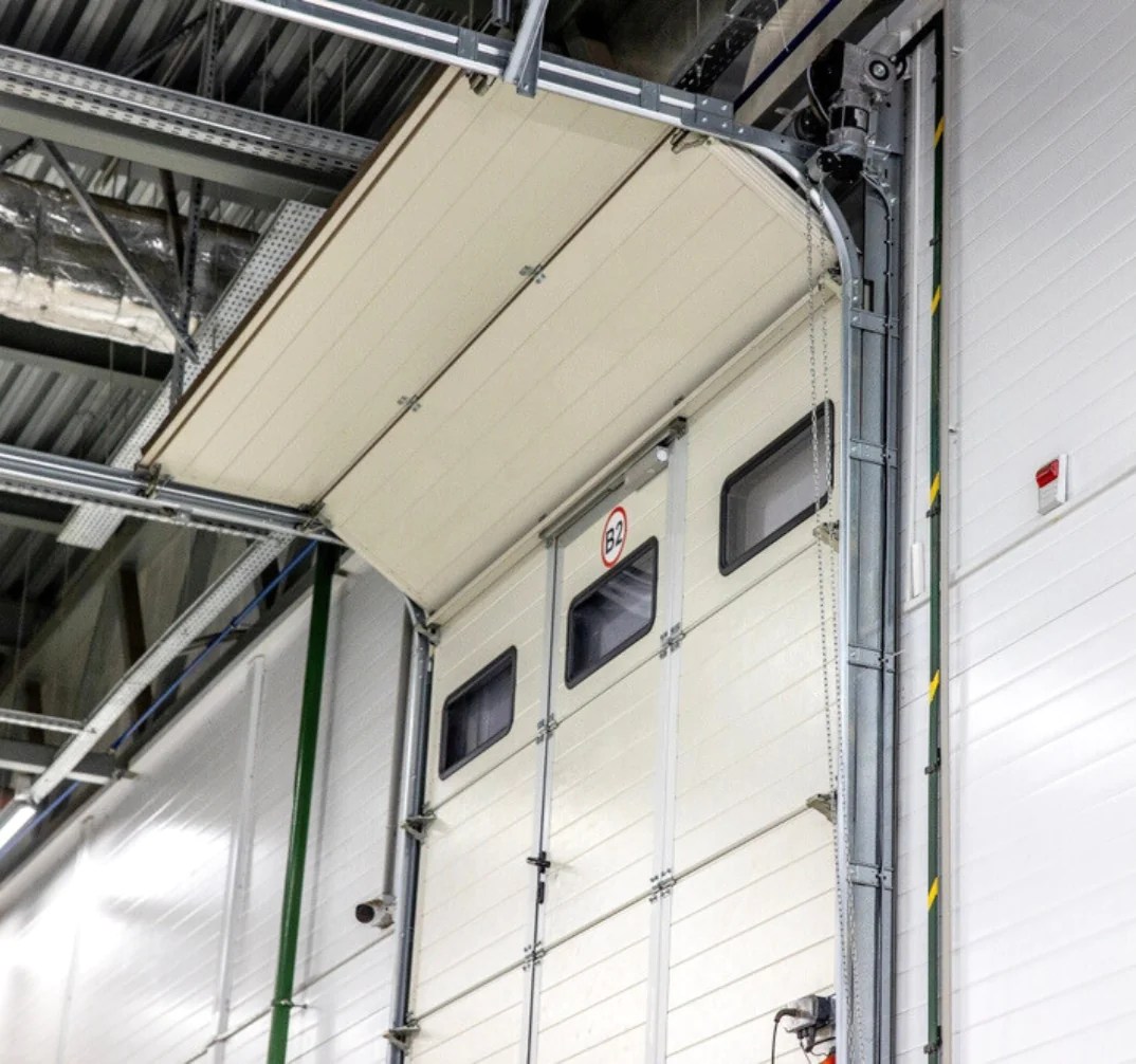 Réparation porte industrielle à Cachan