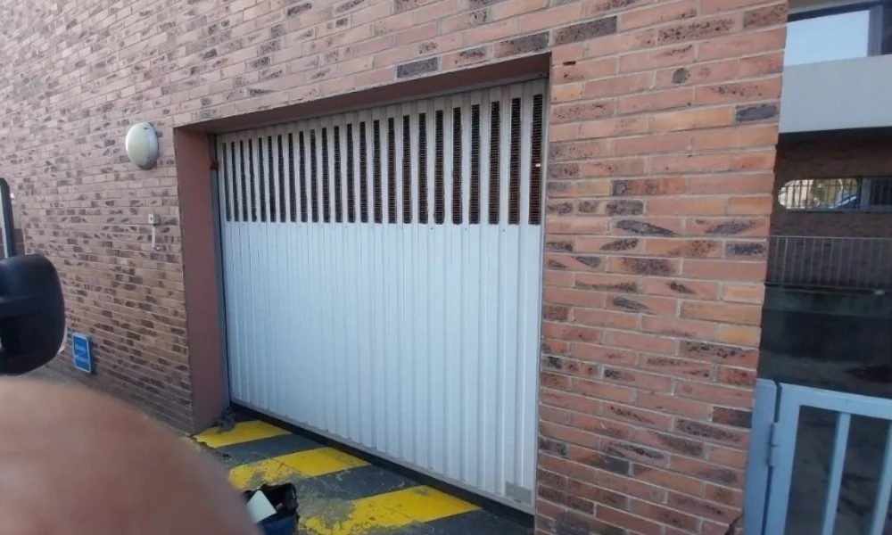 Réparation porte de garage Paris 15