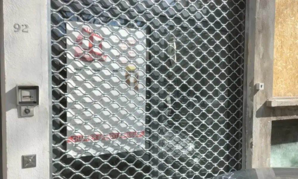 déblocage rideau métallique à Fontenay-le-Vicomte
