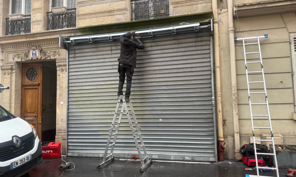 Réparation rideau métallique electrique 12eme arrondissement de Paris