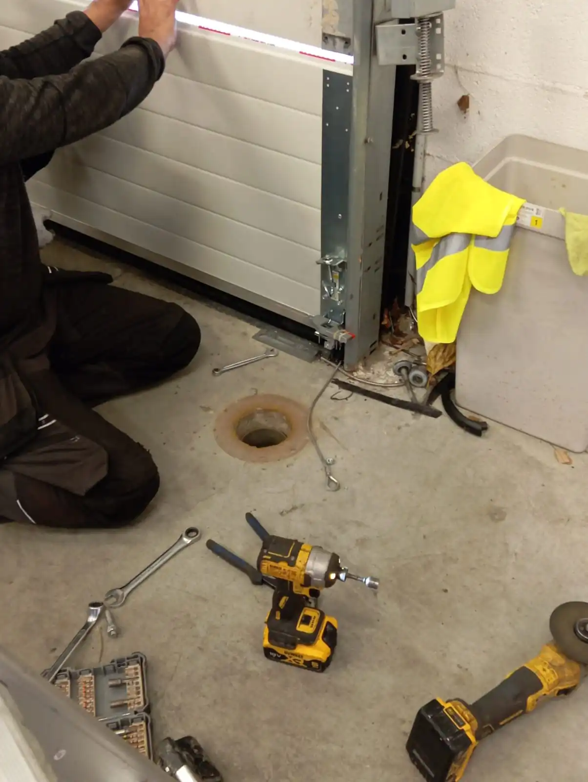 Maintenance porte sectionnelle industrielle