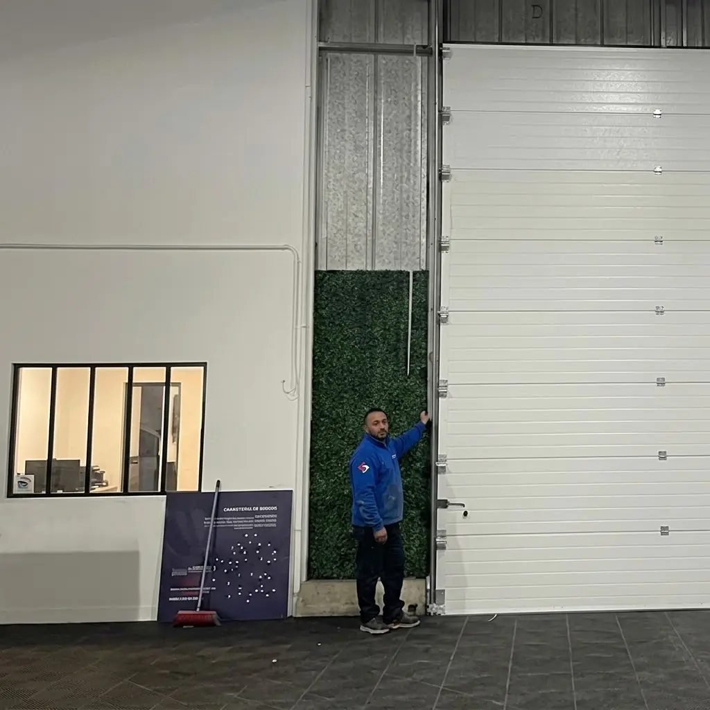 Dépanneur porte de garage Champs-sur-Marne - MGParis