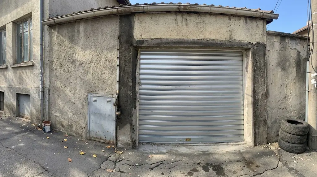Dépannage rideau métallique à Saint-Cyr-l'École