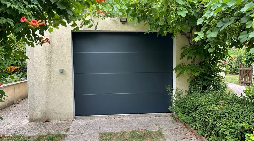 Réparation porte de garage Combs la Ville