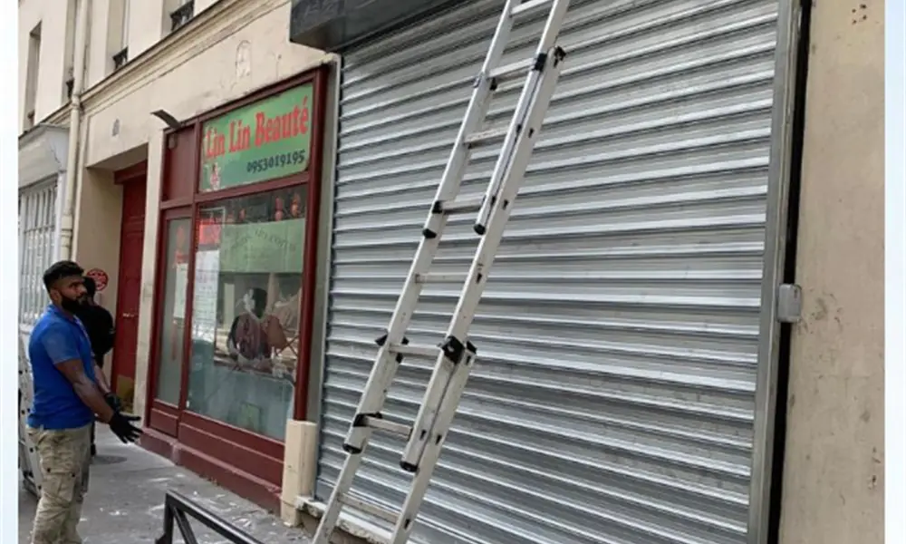 Déblocage d'un rideau métallique de quai ou d'atelier à Bouafle : passage rouvert par MGParis