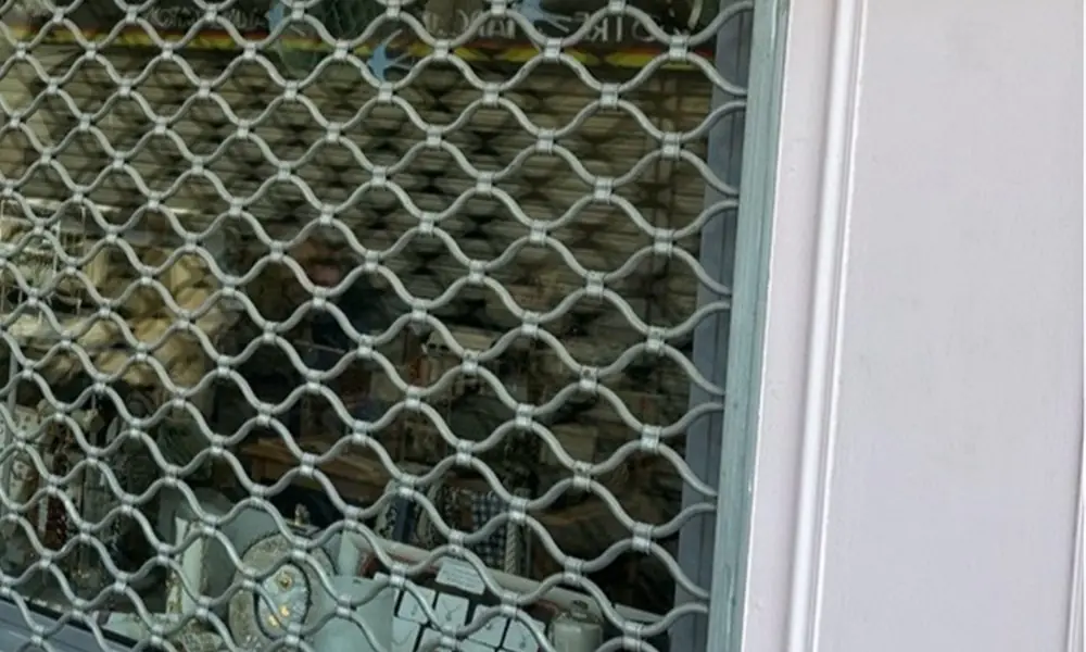 Réparation d'une grille métallique de zone de stockage à Bouafle (78410)